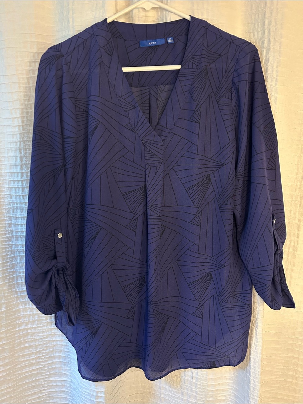Apt. 9 Purple Geometric V-Neck Roll-Tab Blouse